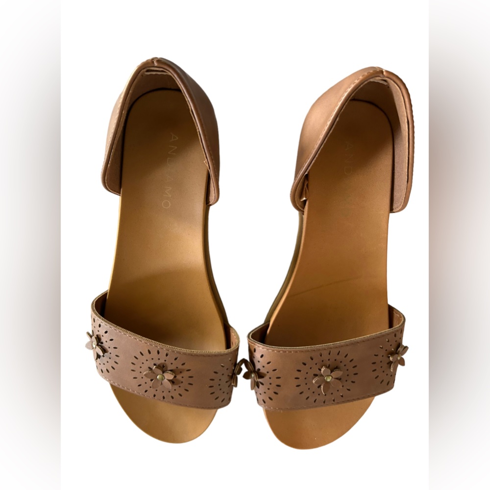 BOHO ANDIAMO Womens Brown Open Toe tan Floral Sandals Size 8W NWOB